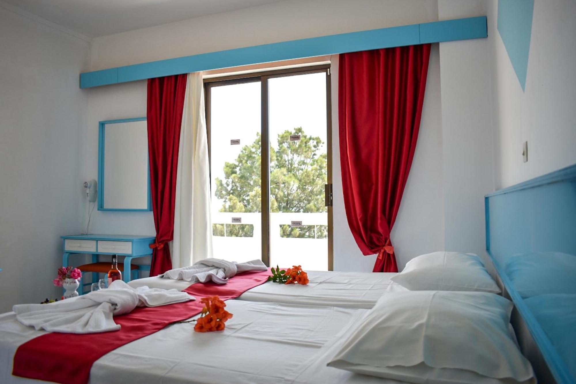 Oleander Studios Фалираки Экстерьер фото